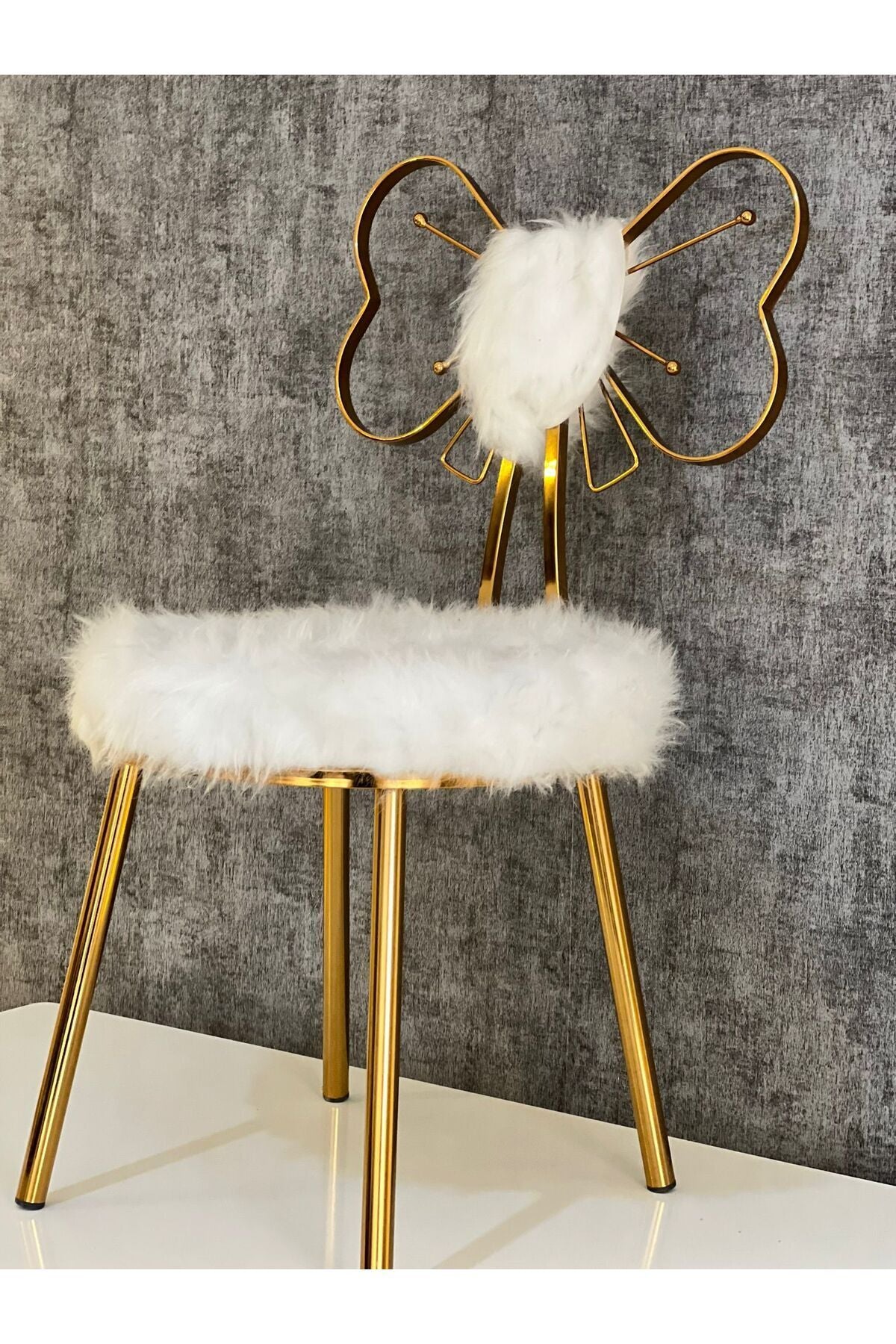 Gold Kelebek Beyaz Peluş Sandalye